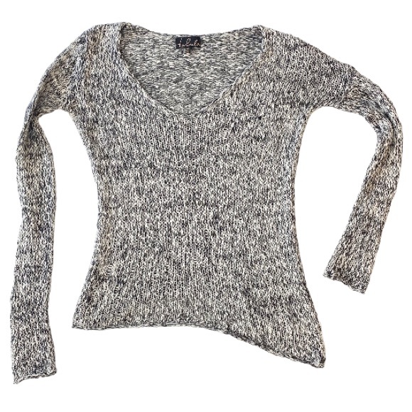 Tulula Avenue Asymmetrical Loose Knit Sweater - Picture 5 of 15